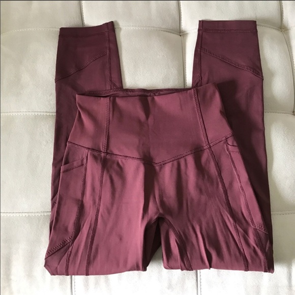 Lululemon All The Right Places Crop - Picture 2 of 3